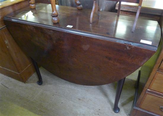 18th century pad foot drop leaf circular table